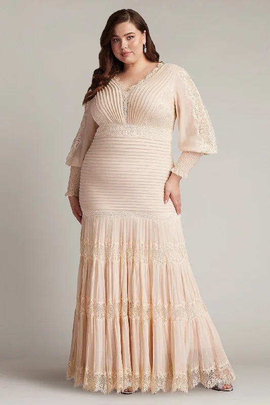 Tadashi Shoji YV21070LQ Plus Size Long Sleeve Pleated Formal Dress